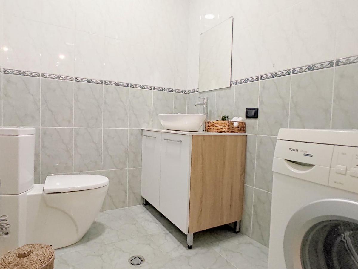 Appartement Boho Style In Center Of Tirana Extérieur photo